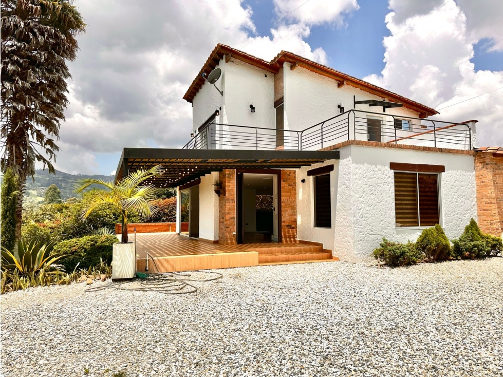 Exclusiva Casa Campestre en El Tablazo Llano grande