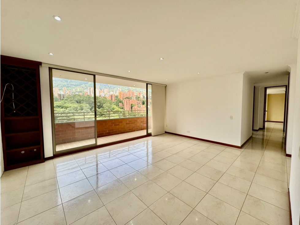 Apartamento en renta tradicional en El Poblado, piso 20