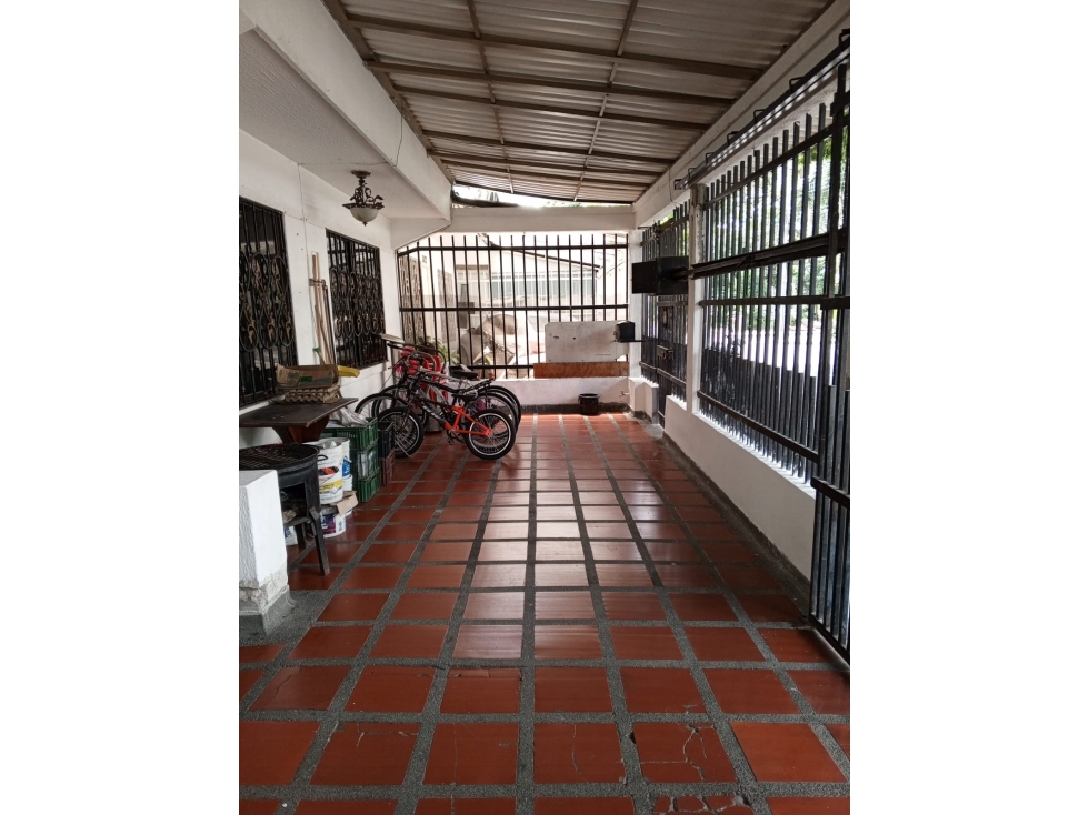 VENDO CASA ESQUINERA 3 PISOS UNIFAMILIAR EN CIUDAD 2000(A.M)CW:9741211 — foto 2