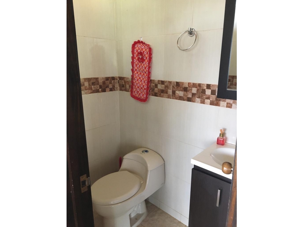 VENDO HERMOSA CASA-FINCA CAMPESTRE EN EL LAGO CALIMA (YL) CW:5294270 - 3
