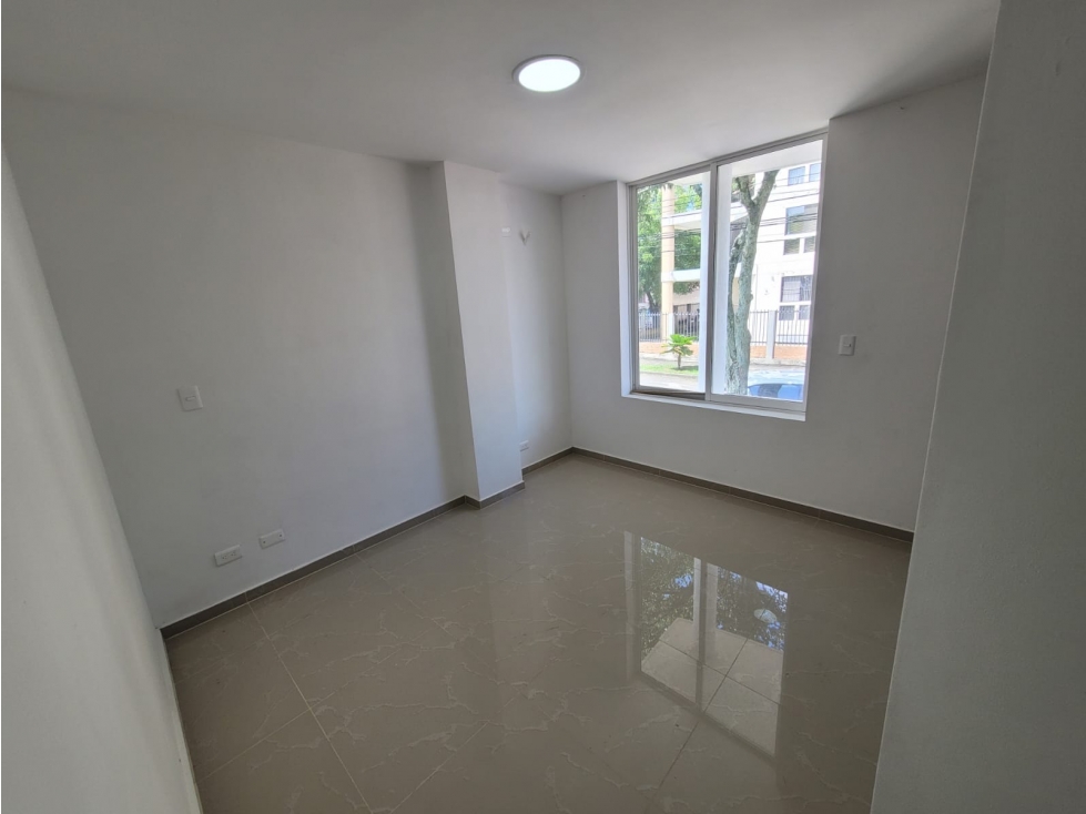VENDO ESPECTACULAR EDIFICIO EN EL INGENIO DE 4 PISOS(A.C) CW:6435307 — foto 2