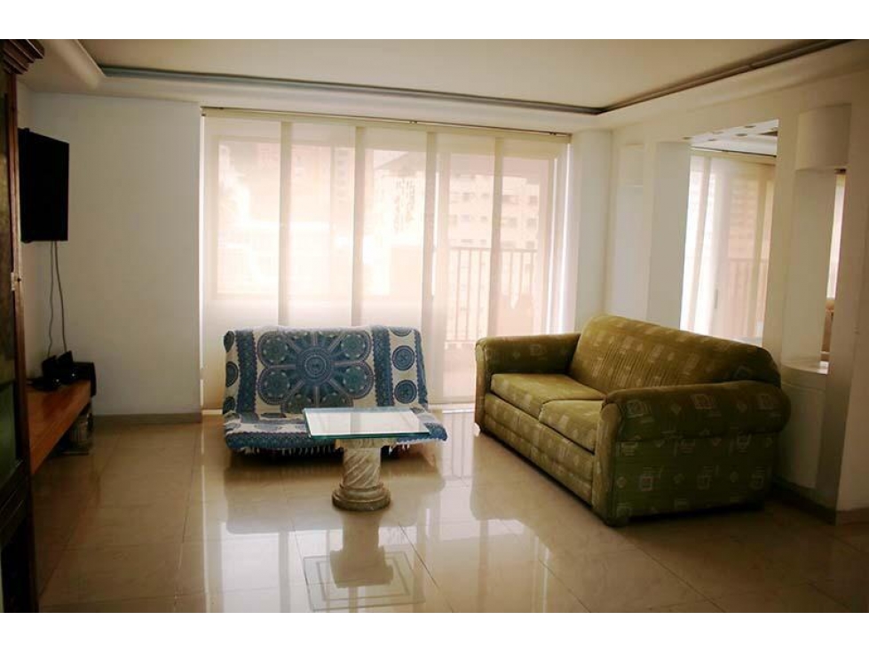 VENDO HERMOSO APTO DE 240M2 EN GRANADA PISO 8(ED)CW:7344575 — foto 2