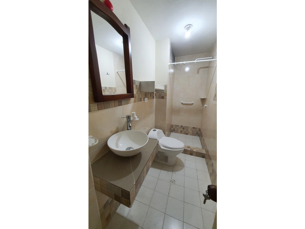 VENDO APTO EN PRADOS DEL NORTE PISO 2 DOBLE GARAJE (L.S) CW:8054758 — foto 5