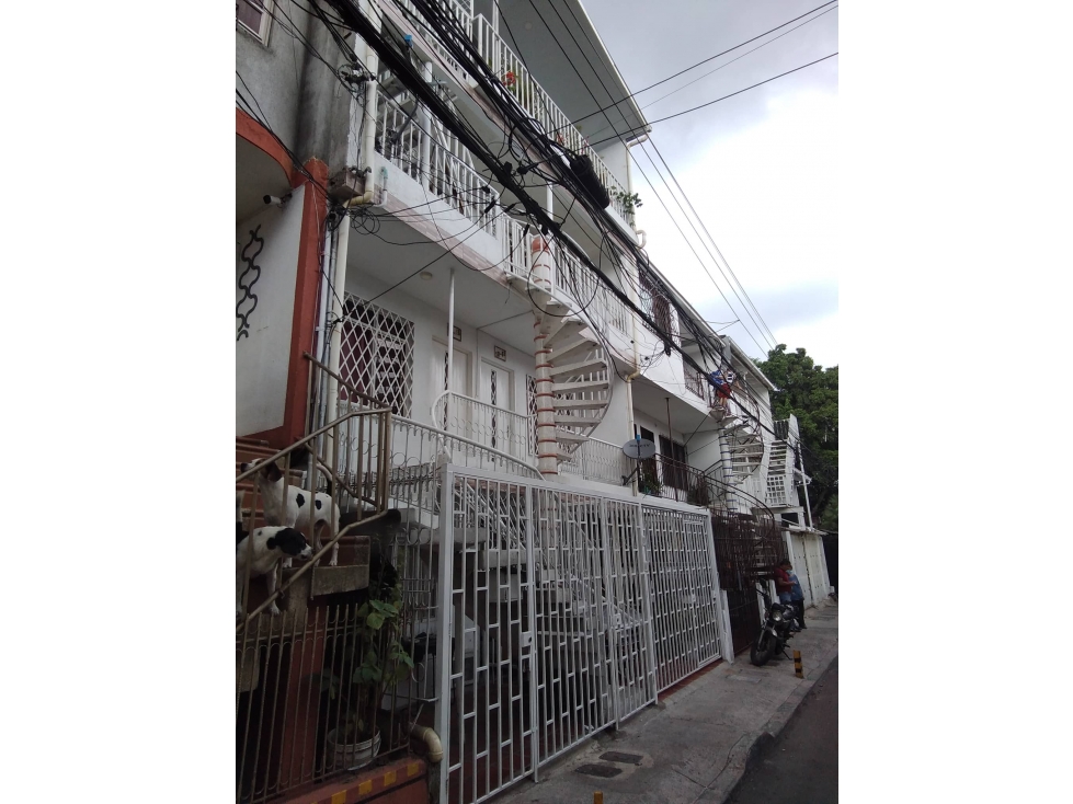 VENDO ESPECTACULAR CASA DE 4 NIVELES INDEP. B/GUABAL (FN)CW:5354722