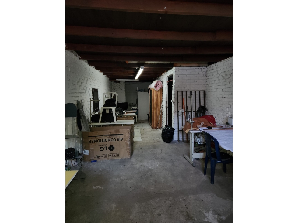 VENDO CASA DE 3P B. OBRERO UBICACIÓN PRIVILEGIADA(M&G)CW:6913567 — foto 4