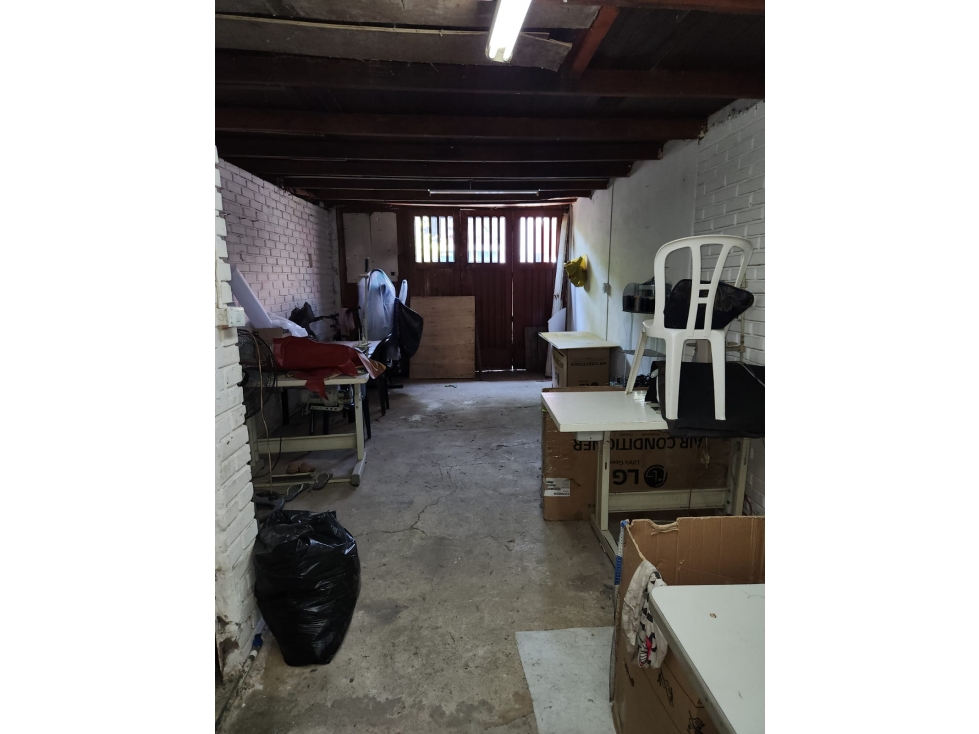 VENDO CASA DE 3P B. OBRERO UBICACIÓN PRIVILEGIADA(M&G)CW:6913567 — foto 5