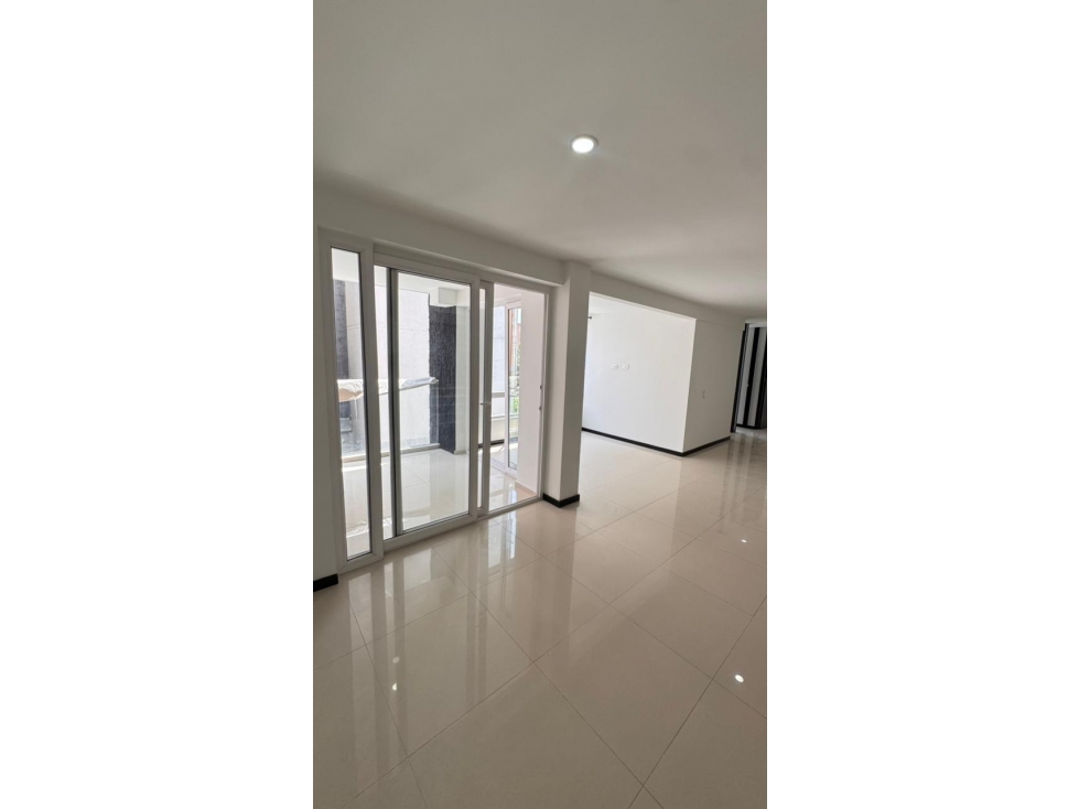 VENDO LINDO APARTAMENTO PISO 3 EN VALLE DEL LILI (P.Z) CW:9826613 — foto 4