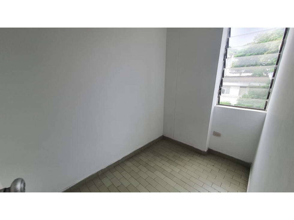 VENDO APTO PISO 5 CON PARQUEADERO EN SANTA ISABEL (L.S) CW:9924074 — foto 2