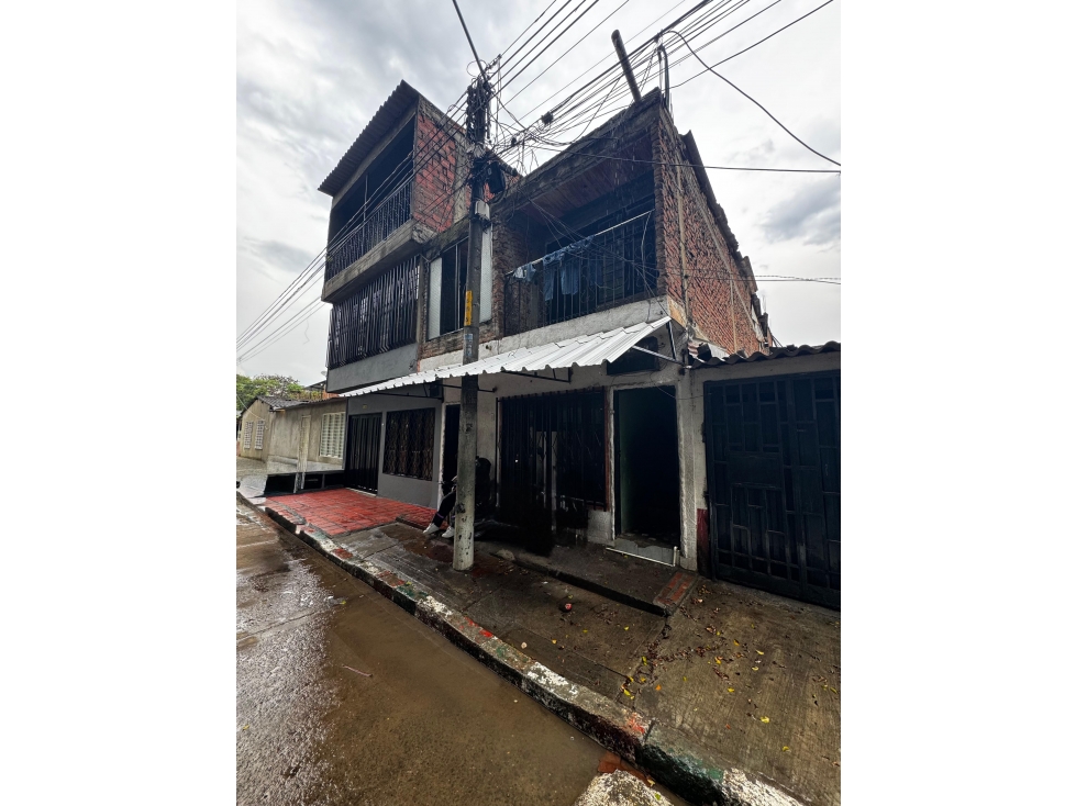 VENDO CASA DE 2P INDEP. EN $ DE OPORTUNIDAD EN PETECUY 2(FG)W:10481581 — foto 2