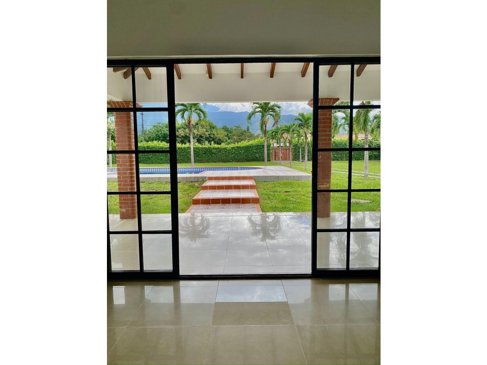 SE VENDE CASA EN LAS MERCEDES JAMUNDI (L.O) CW:9819563