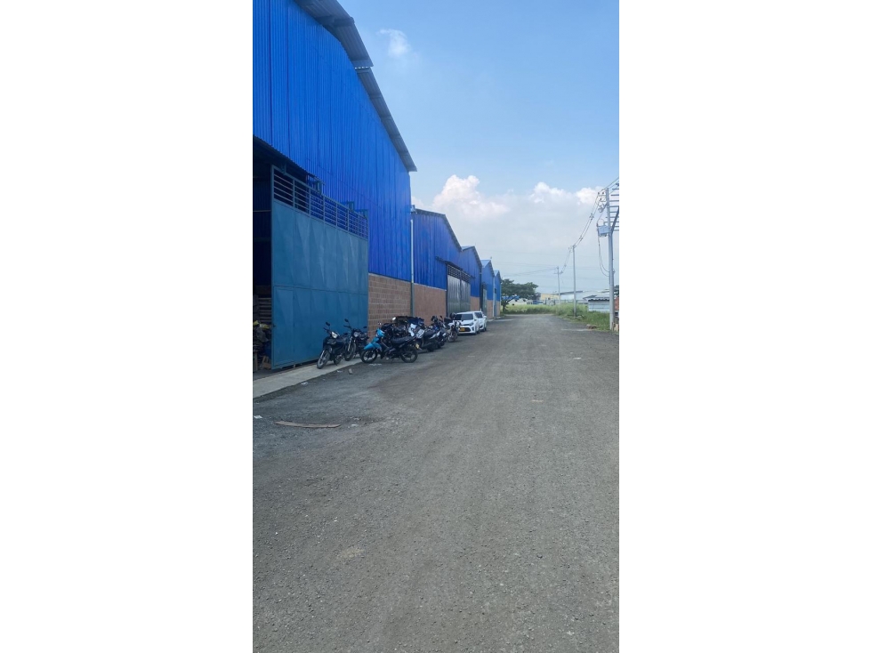 VENDO BODEGA EN LA DOLORES (M.U) CW:8202375 - 4