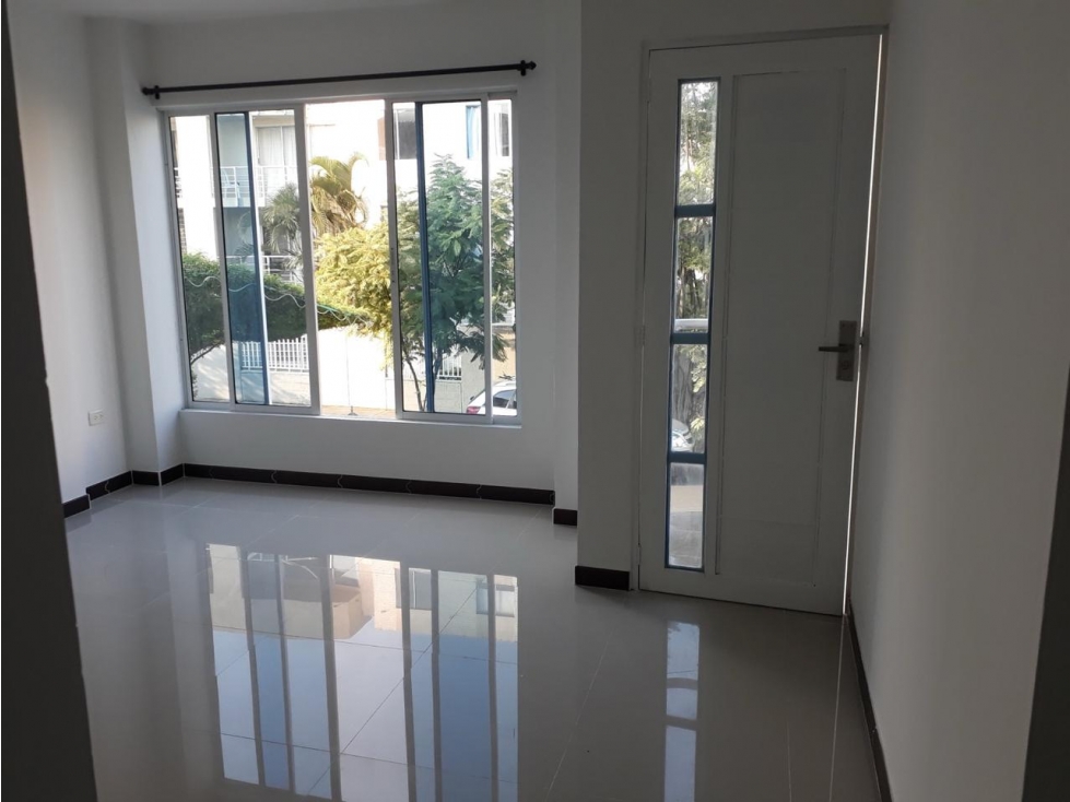 VENDO CASA DE 3 PISOS INDEPENDIENTES EN VALLE DEL LILI (F.D)CW:9901913 — foto 6