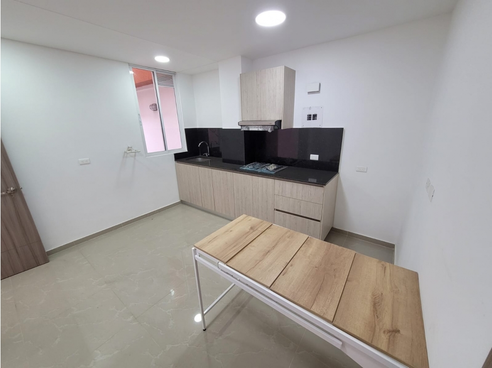 VENDO ESPECTACULAR EDIFICIO EN EL INGENIO DE 4 PISOS(A.C) CW:6435307 — foto 5