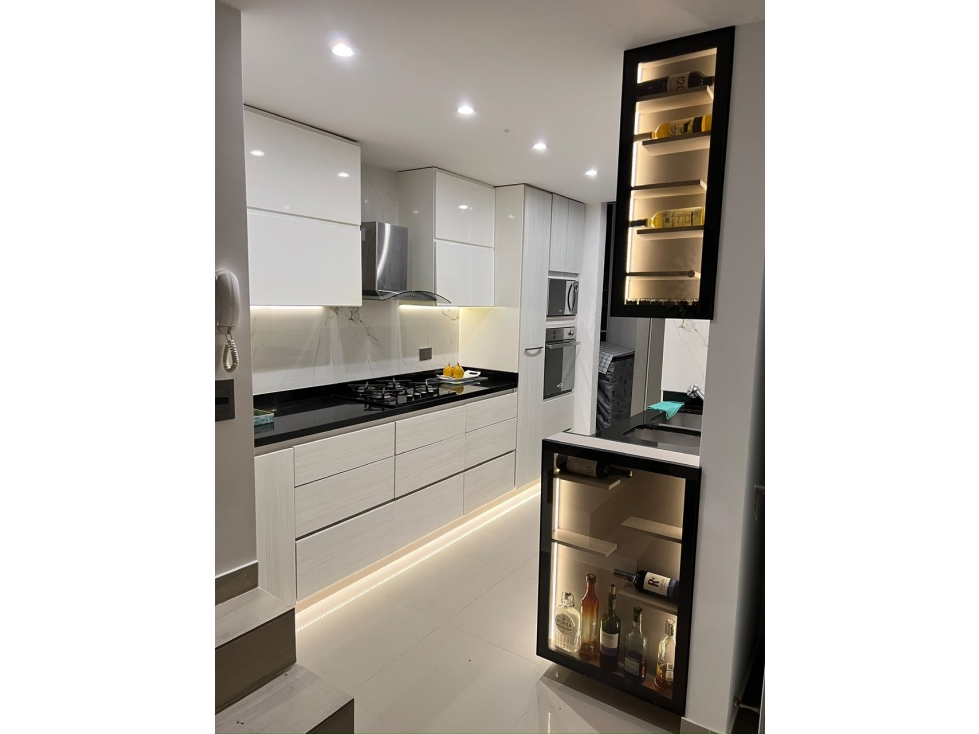 VENDO HERMOSA CASA EN EL CASTILLO JAMUNDI (P.Z) CW:10224067 — foto 4