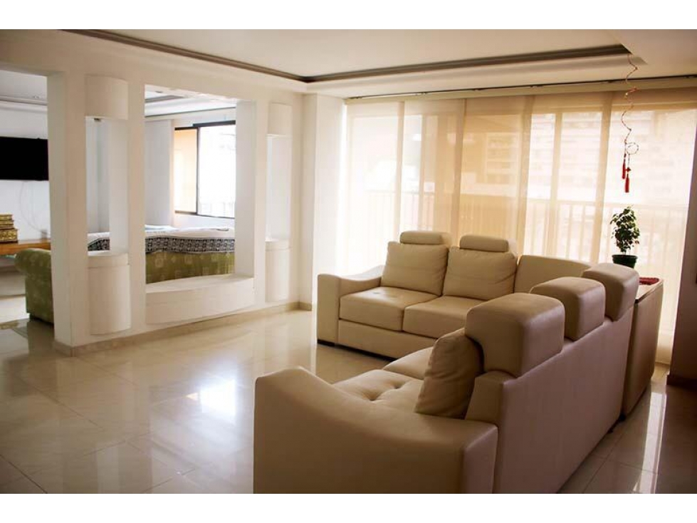 VENDO HERMOSO APTO DE 240M2 EN GRANADA PISO 8(ED)CW:7344575 — foto 3