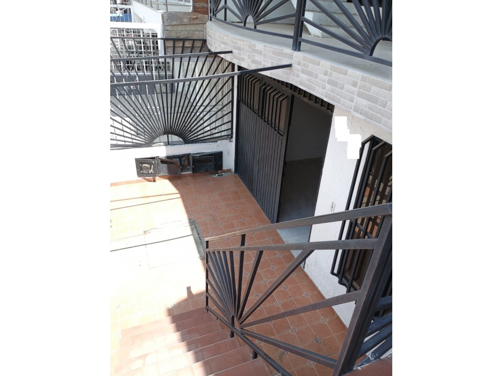 CASA 2 PISOS INDEPENDIENTES EN BARRIO SAN CARLOS (L.R) CW:8216479 — foto 2