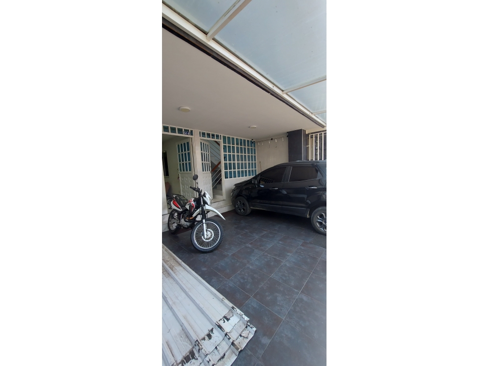 VENDO CASA BIFAMILIAR EN EL BARRIO LA BASE (D.M) CW:8297639 — foto 3