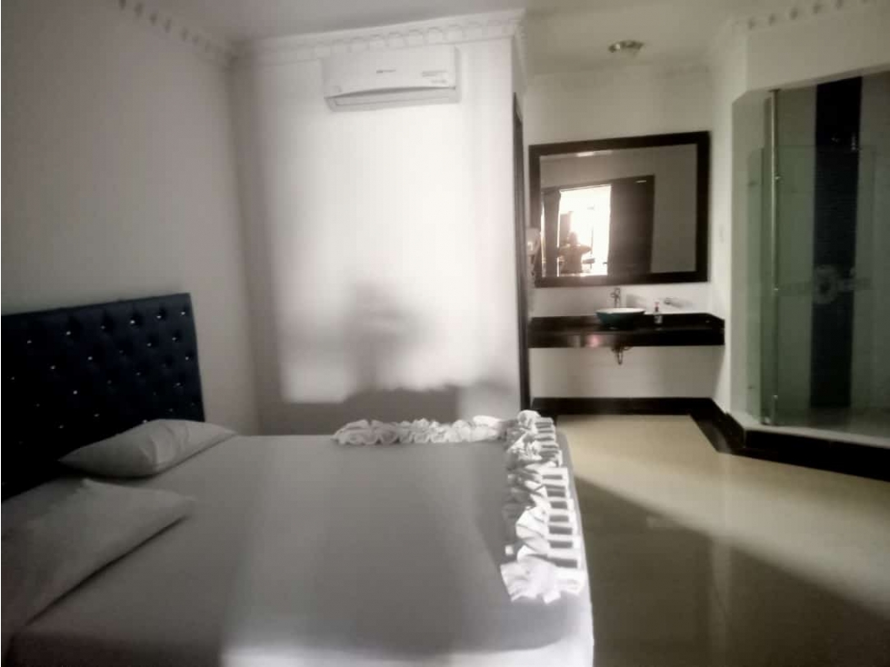VENDO ESPECTACULAR MOTEL RECONOCIDO EN MENGA (MU)CW:6286887 - 6