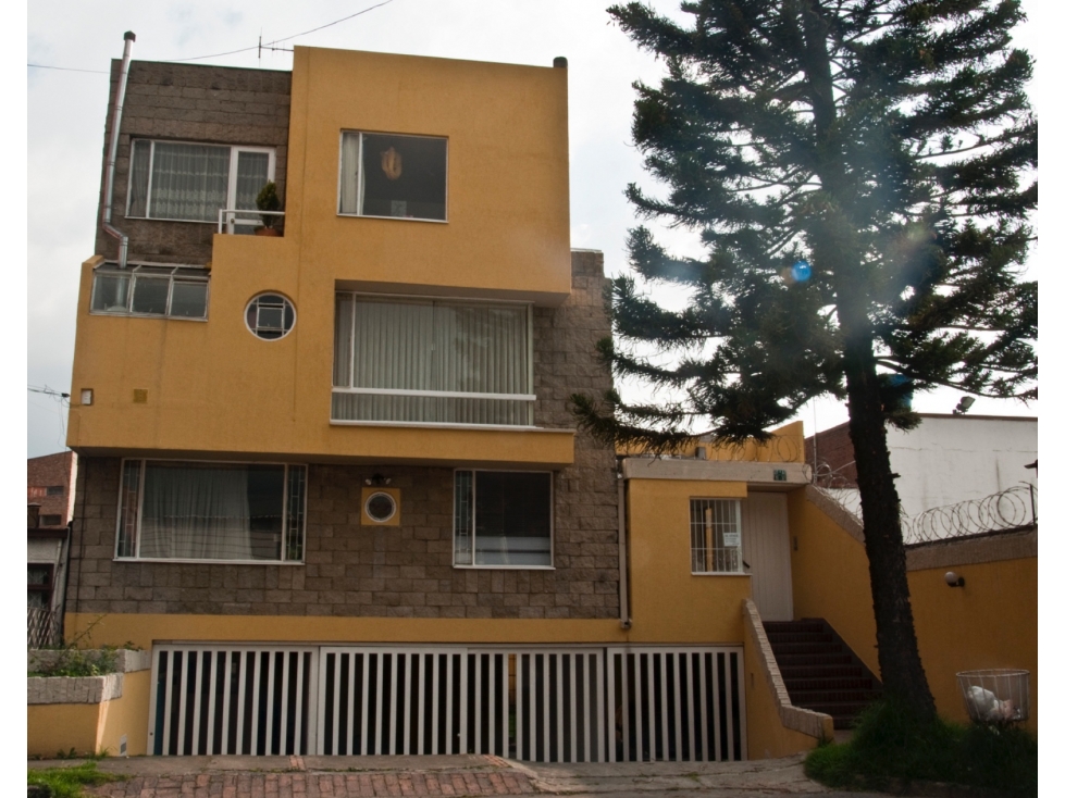 En Venta apartamento Duplex para remodelar en Contador