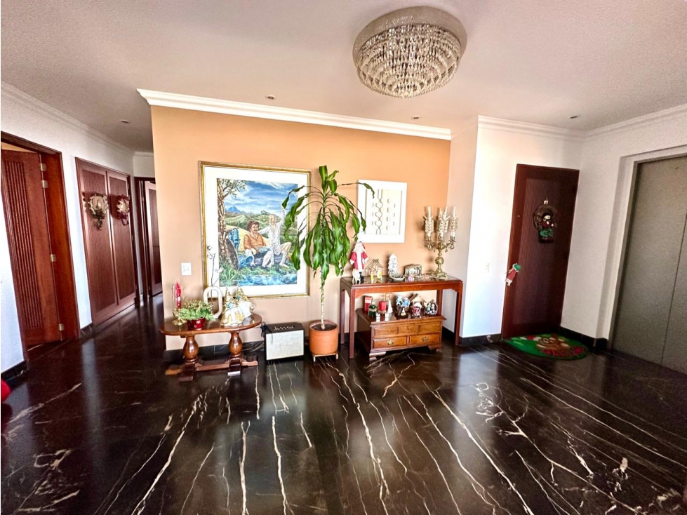 EN VENTA EL APARTAMENTO EN ROSALES CON LA MEJOR VISTA DE BOGOTA — foto 3