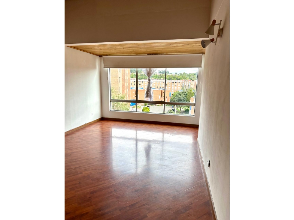 EN RENTA APARTAMENTO ILUMINADO — foto 5