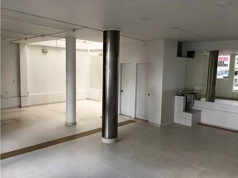 EN VENTA PREDIO COMERCIAL EN EXCELENTE ESQUINA DE MODELIA — foto 4