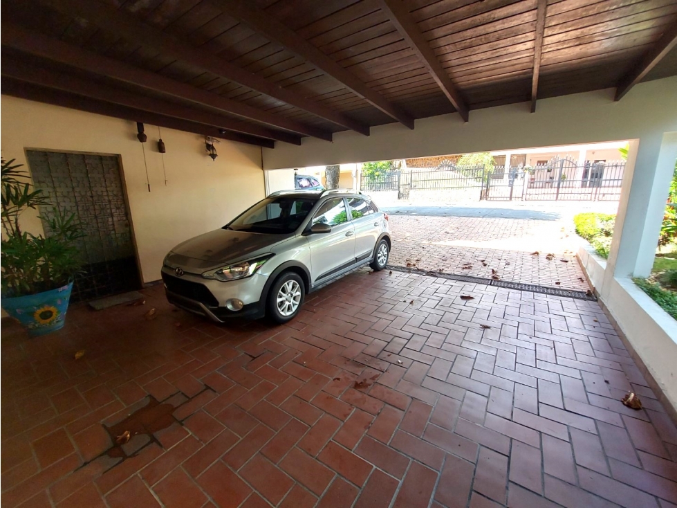 Casa con 2 lotes en Los Angeles Betania # 2155 cvd — foto 2