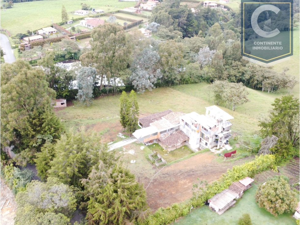 Venta Lote y Torre Apartaestudios La China Bello