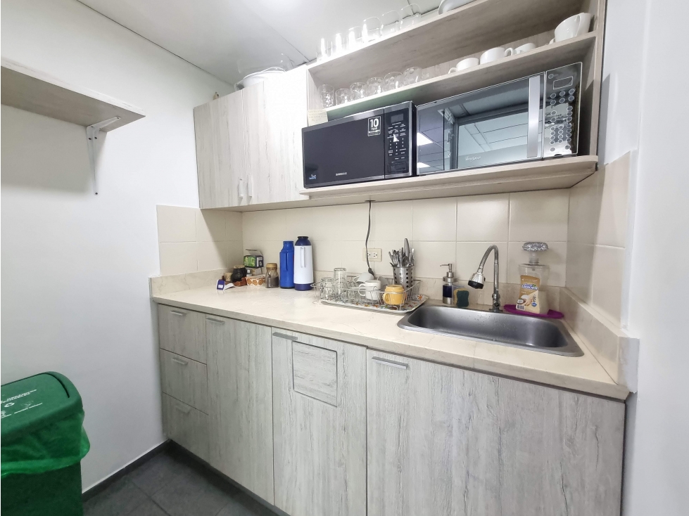 Venta de oficina La Aguacatala — foto 4