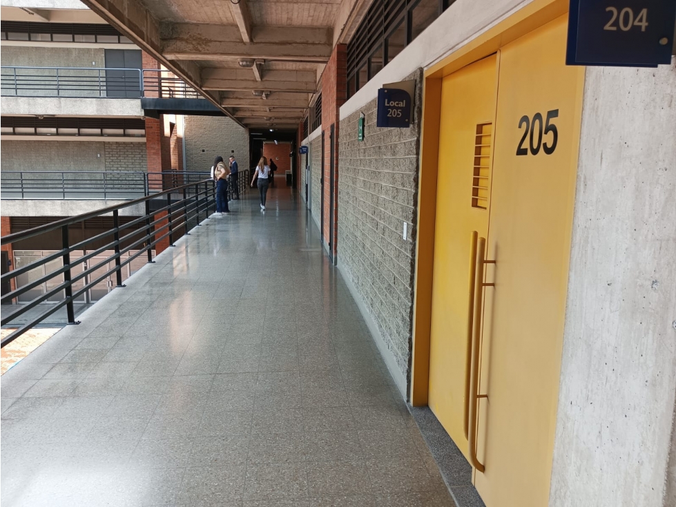 Arriendo Bodega comercial avenida Guayabal Medellin