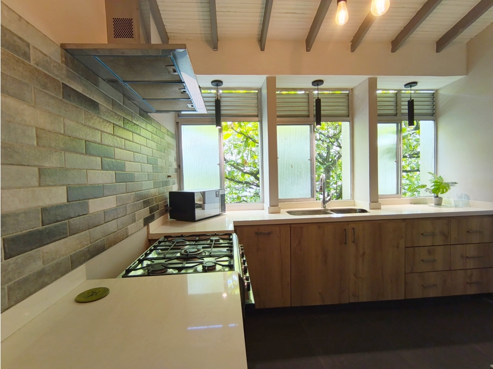 Venta de apartamento Poblado Patio Bonito — foto 3