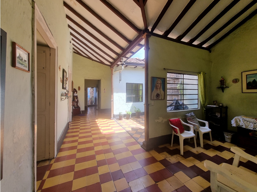 Venta de Casa Lote La America barrio Cristobal