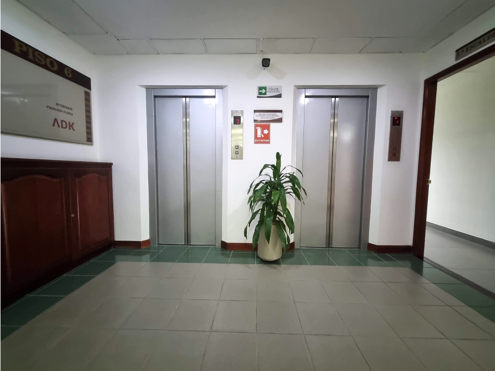 Venta de oficina La Aguacatala — foto 3