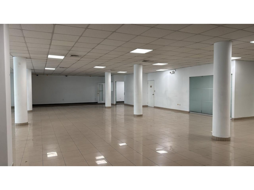 Se Vende Local Comercial 408 m2 Av Naciones Unidas Cercado de Lima - 1