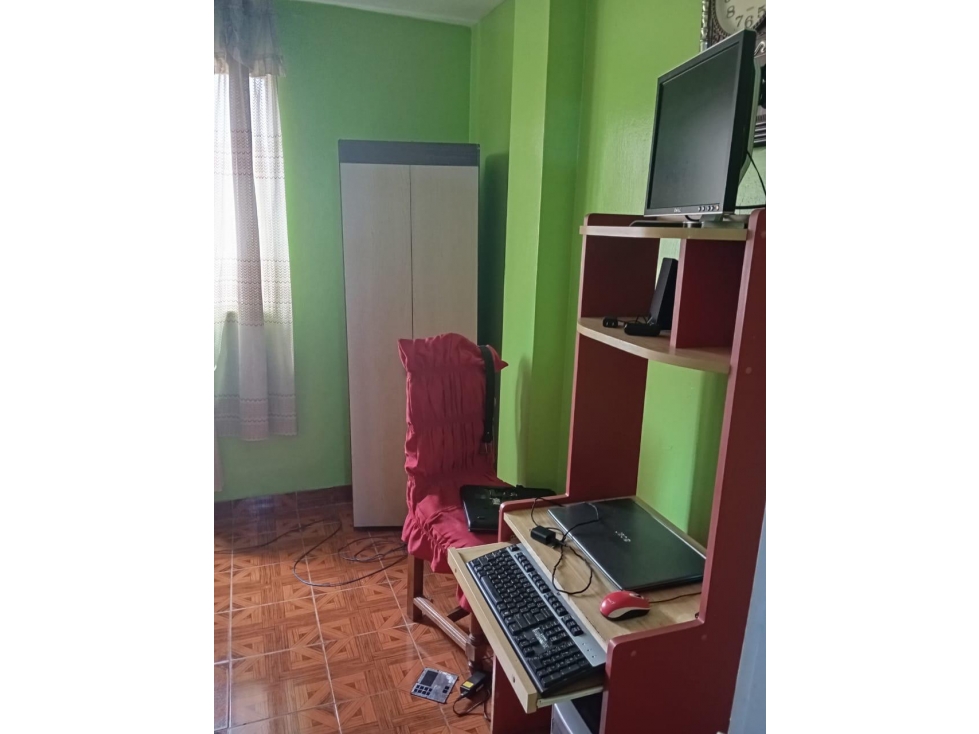 Se vende departamento triplex Urb Constanzo Callao - 5