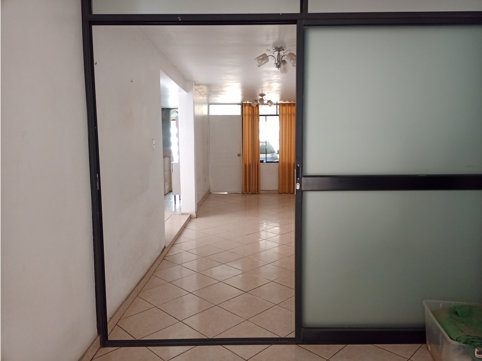 Se vende casa SMP San Diego Virgen del Carmen 3 pisos - 6
