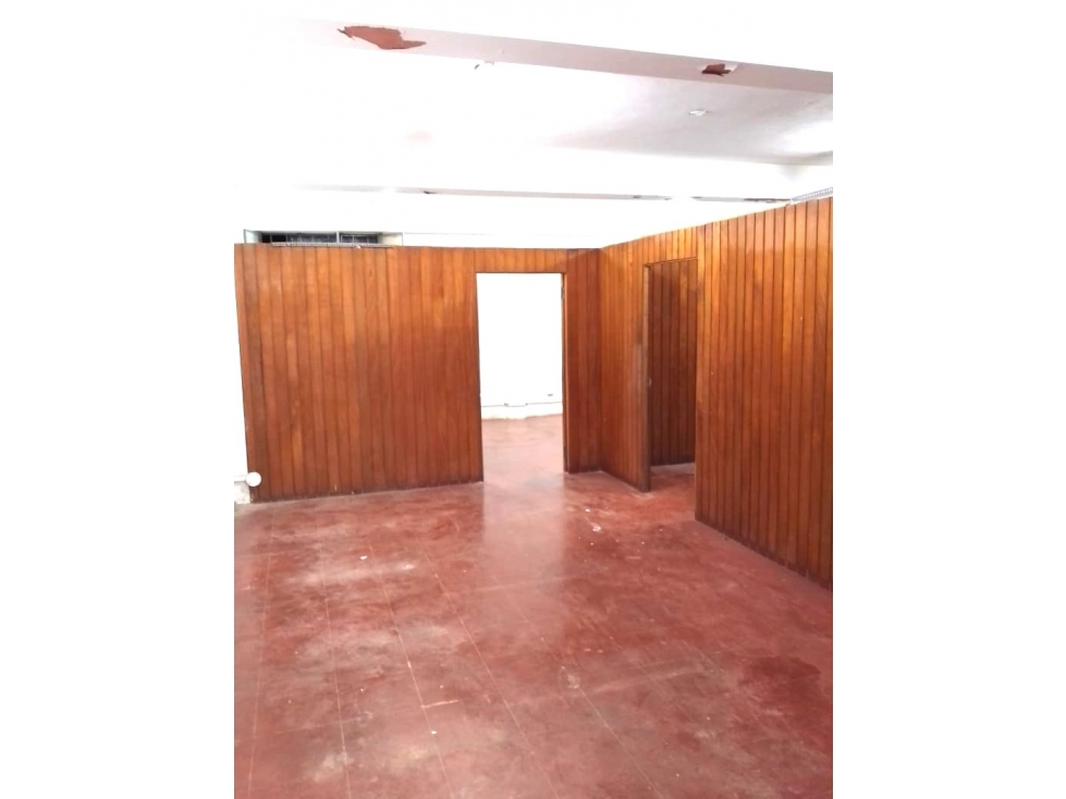 Se alquila local comercial 225 m2 2do piso Pucallpa Saenz Peña - 6