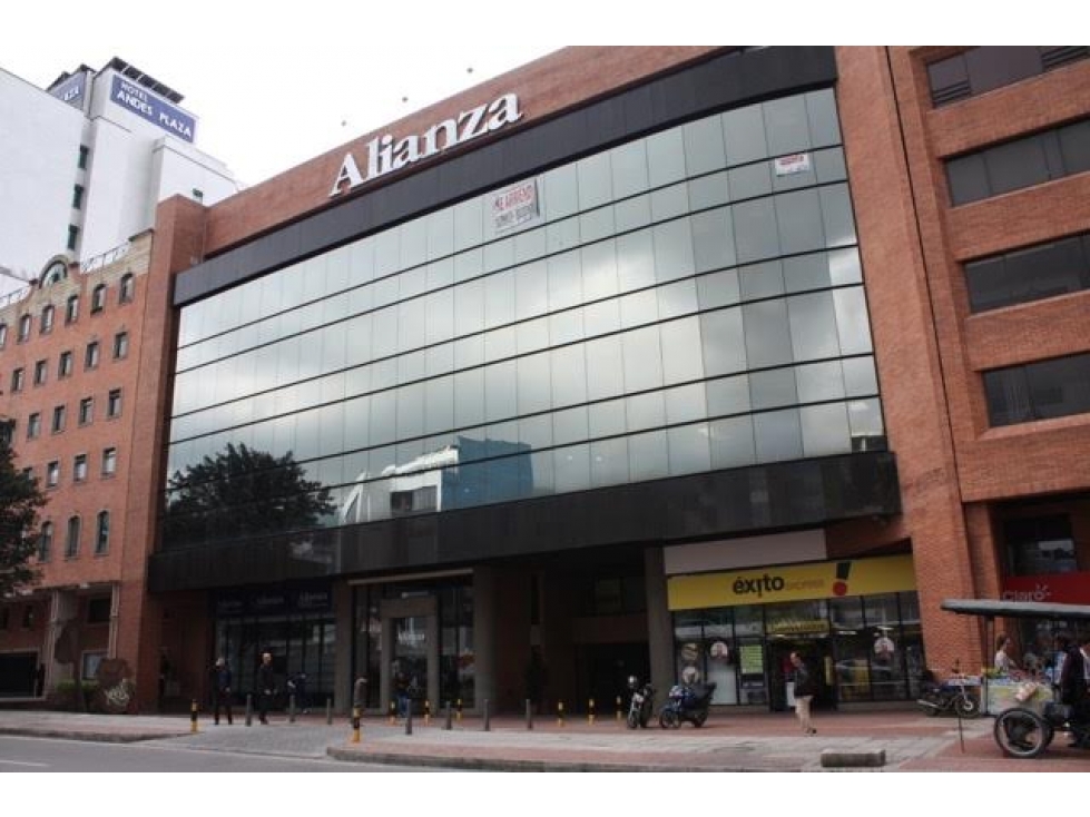 BOGOTÁ / OFICINA / VENTA / CHICO NAVARRA