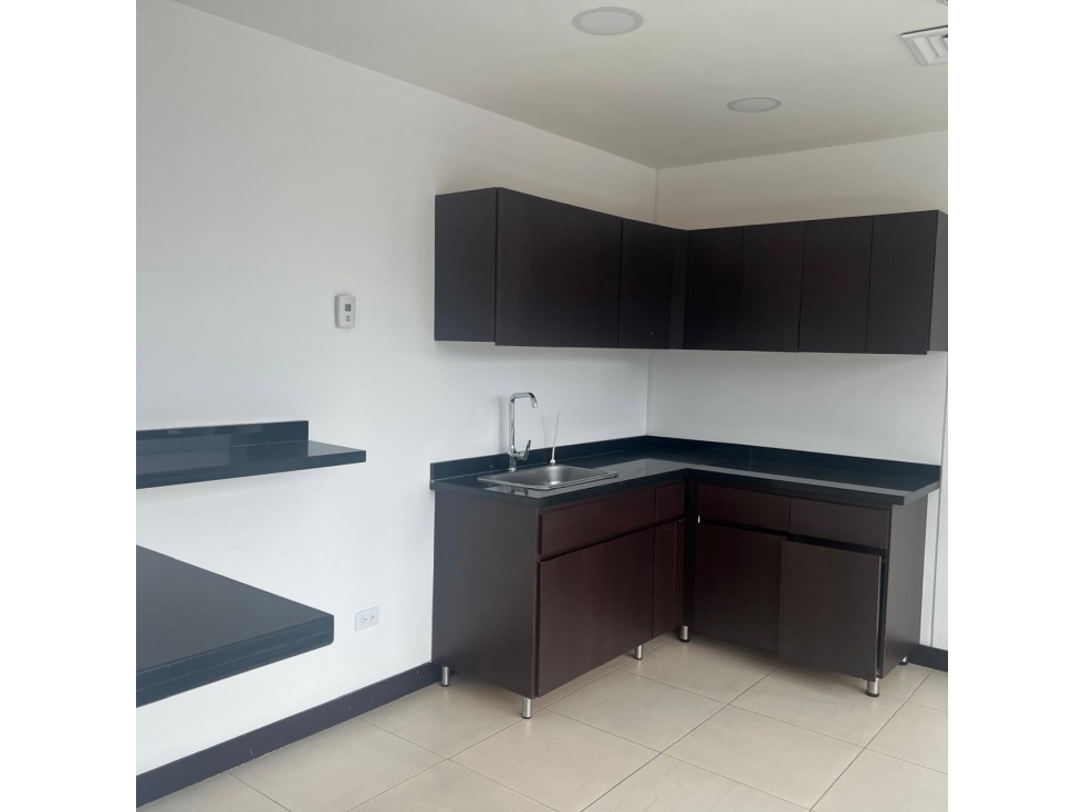 OFICINA EN ARRIENDO AMOBLADA EN BOGOTA CHICO NORTE — foto 5