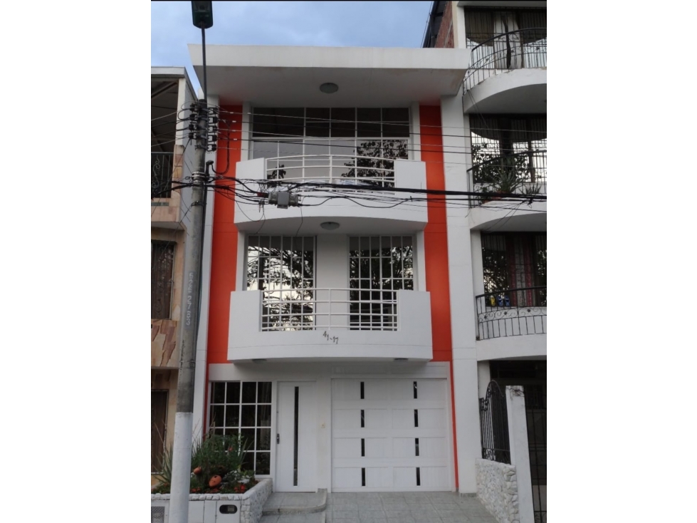 Hermosa casa ciudad 2000