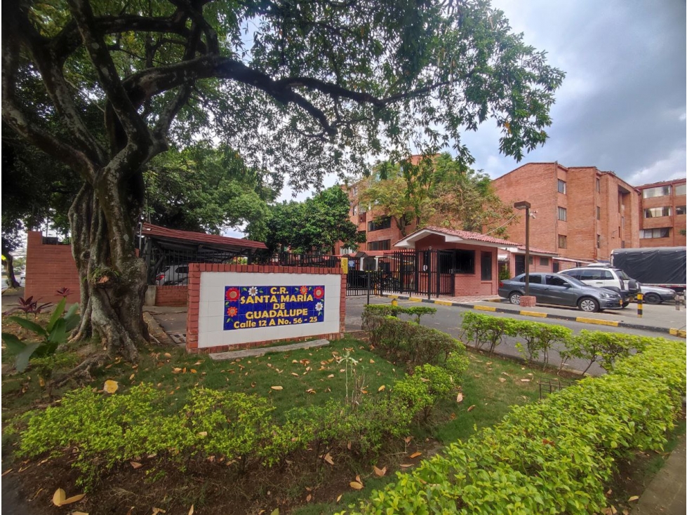 VENDO HERMOSO APARTAMENTO DÚPLEX EN EL BARRIO SANTA ANITA — foto 2