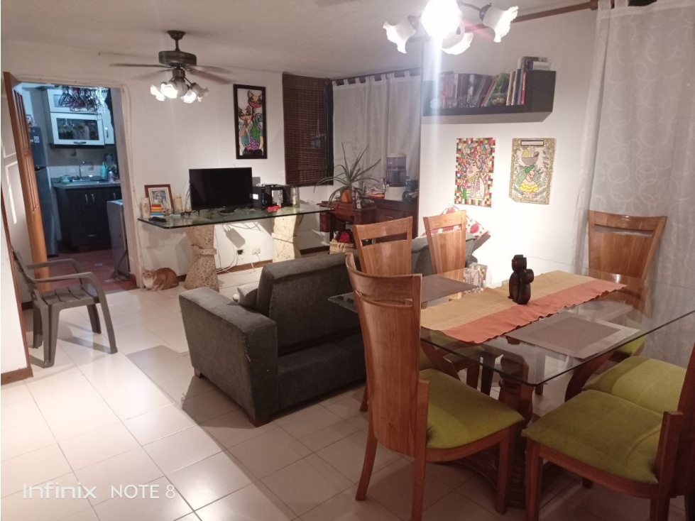 VENDO HERMOSO APARTAMENTO DÚPLEX EN EL BARRIO SANTA ANITA — foto 4