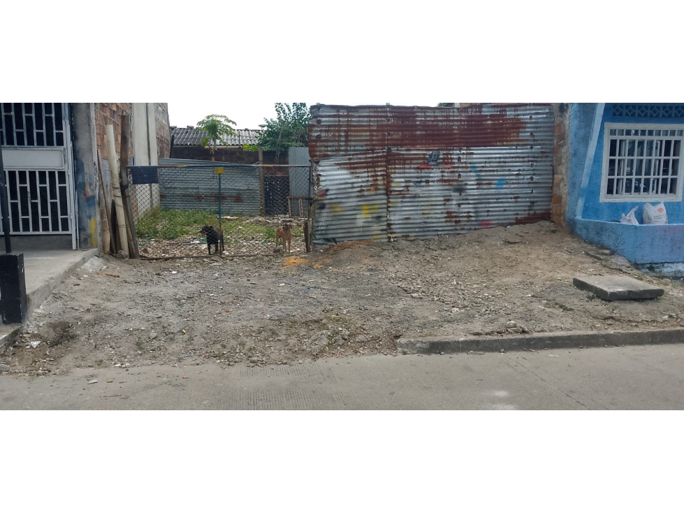 LOTE RESIDENCIAL EN VERSALLES - 3