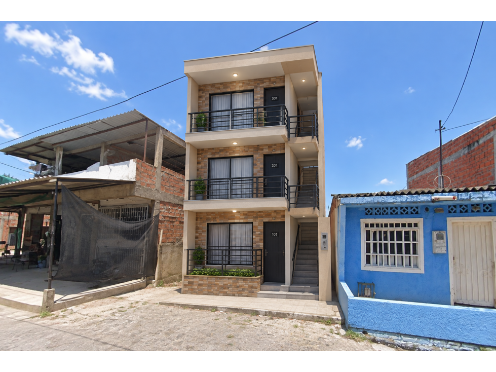 LOTE RESIDENCIAL EN VERSALLES - 5