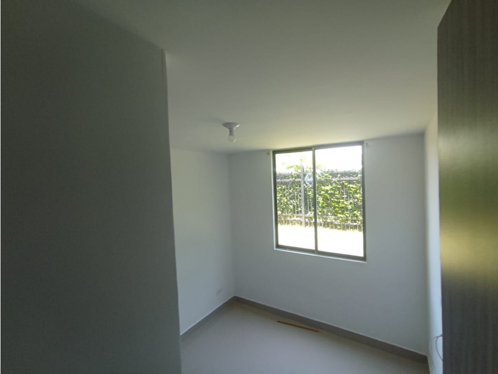 CONFORTABLE APARTAMENTO PRIMER PISO PARQUES DE CASTILLA JAMUNDI! — foto 2