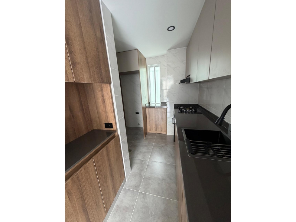 Espectacular Apartamento Remodelado en El Refugio — foto 6