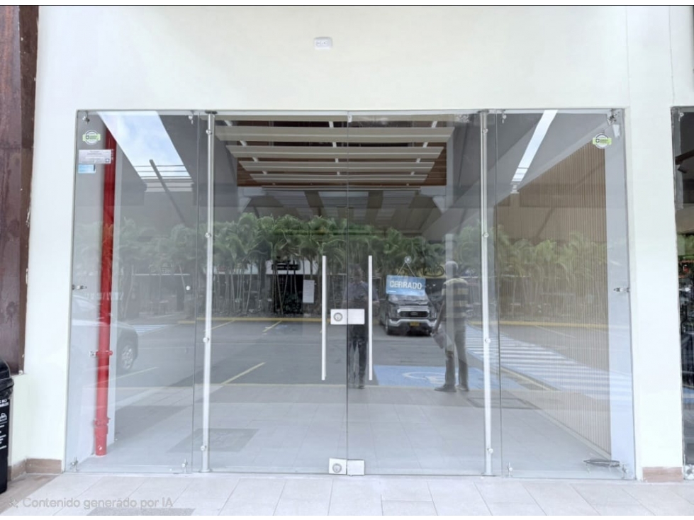 Local en Zona Élite Comercial de Cerritos — foto 2