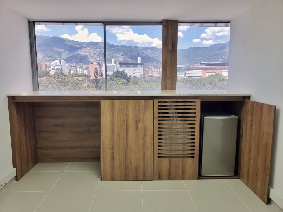 Moderna Oficina en Laureles Estadio