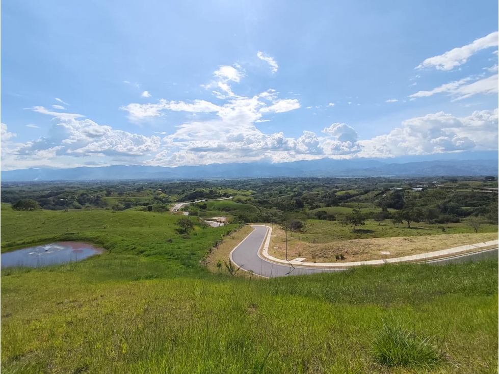 Lote en condominio Yaguarundi