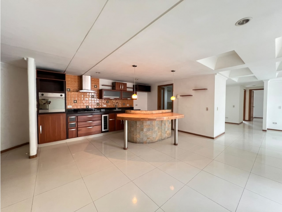 APARTAMENTO AMPLIO EN AVES MARIA